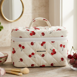 Grande Vanity Matelassée Cerises Rouges